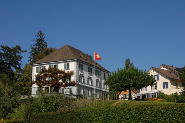 Fensterläden sicher schliessen