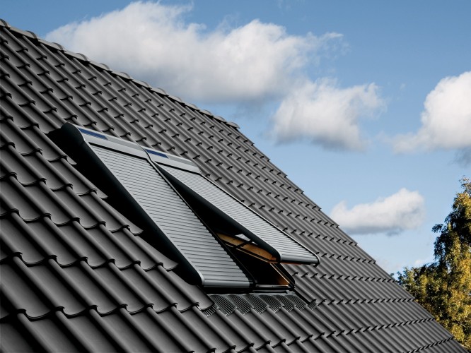 Dachfenster Rollladen solar_3
